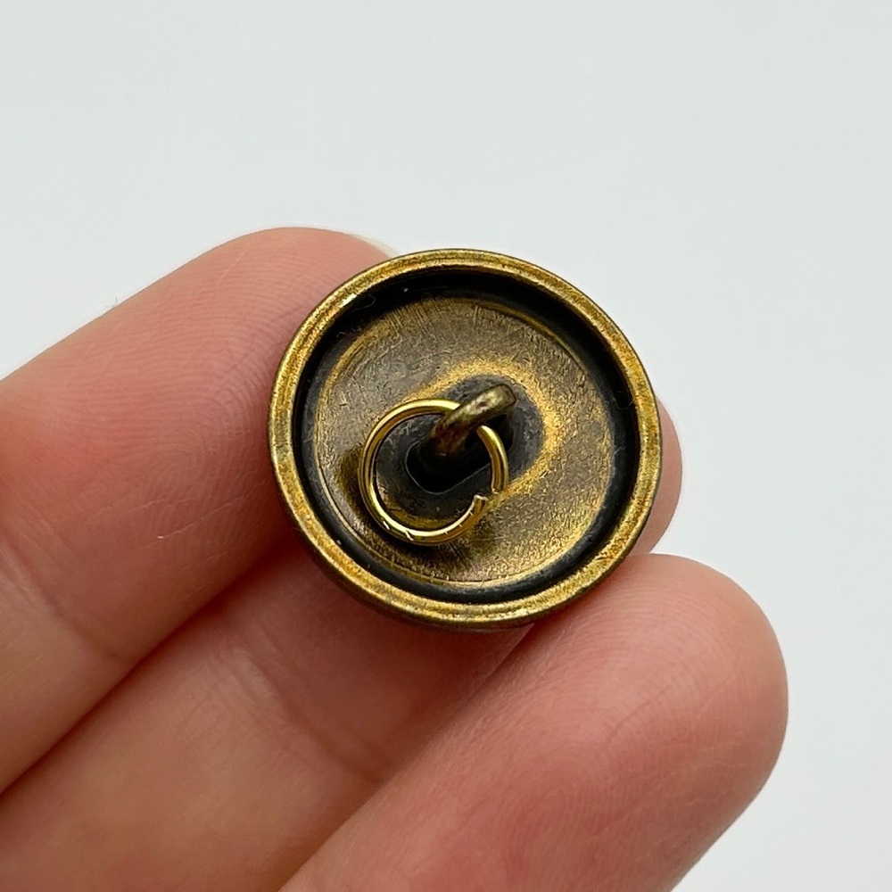 Gucci Button With Gg Logo - image 3